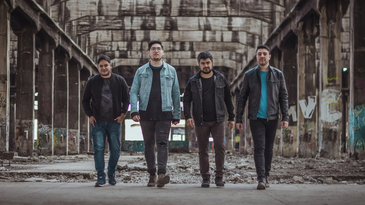 video-section-banner-image