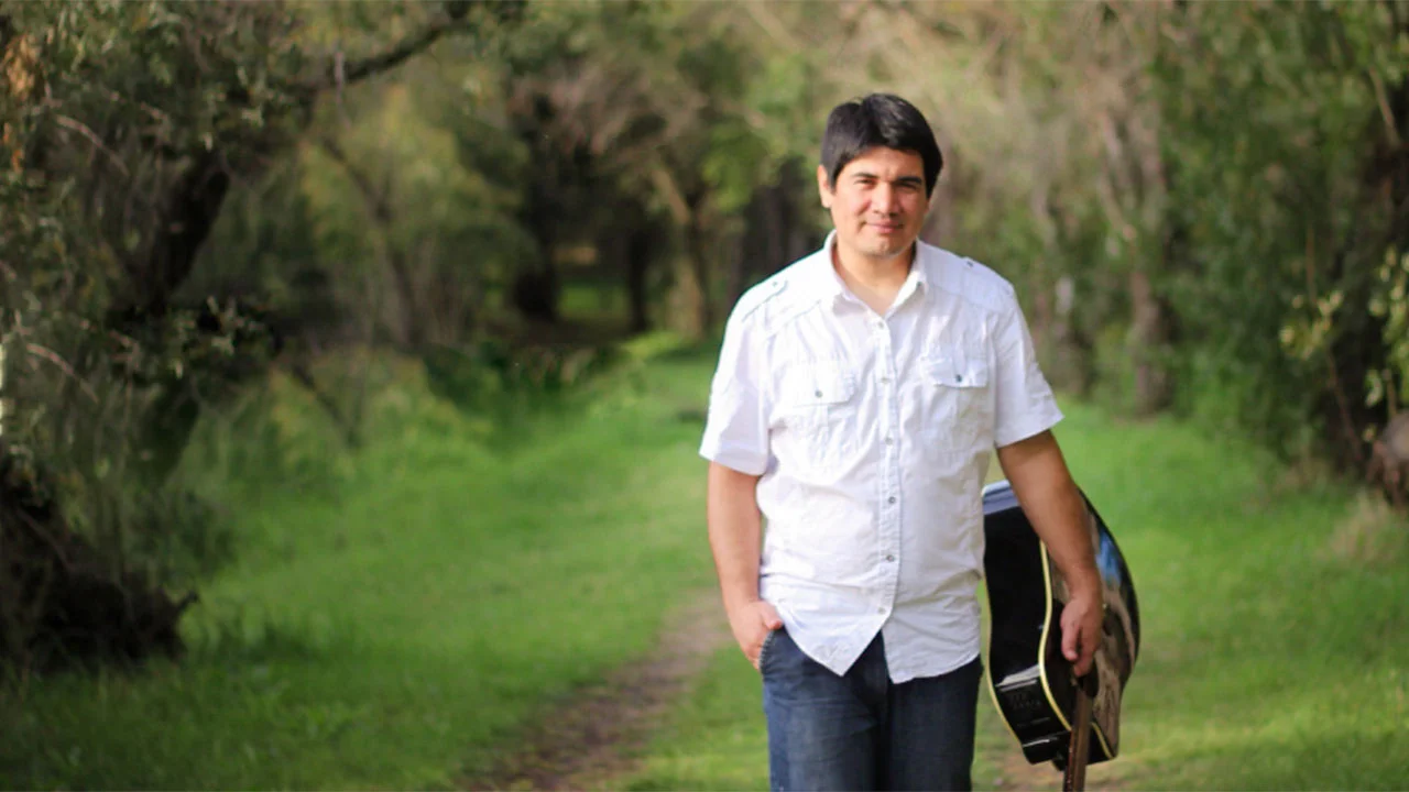 video-section-banner-image