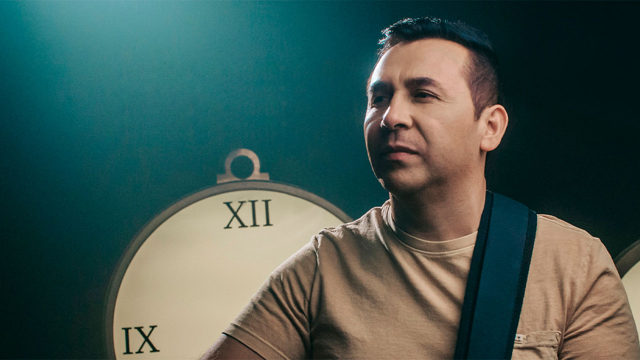 video-section-banner-image