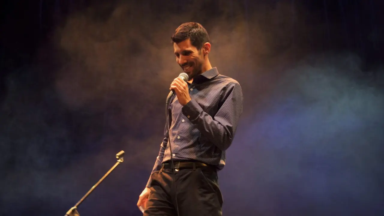 video-section-banner-image