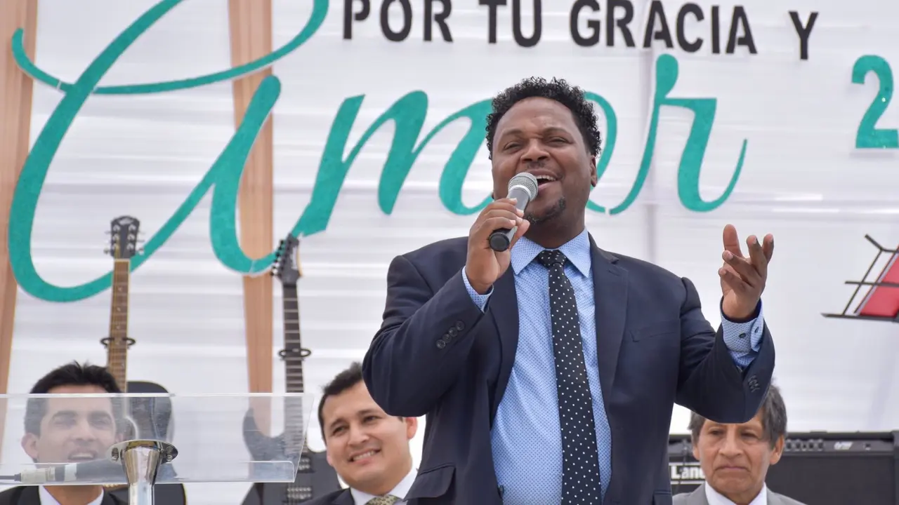 video-section-banner-image