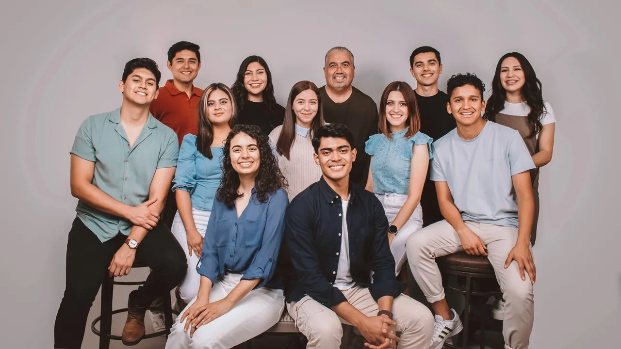 video-section-banner-image