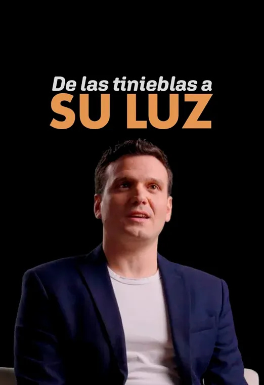 De las tinieblas a su luz